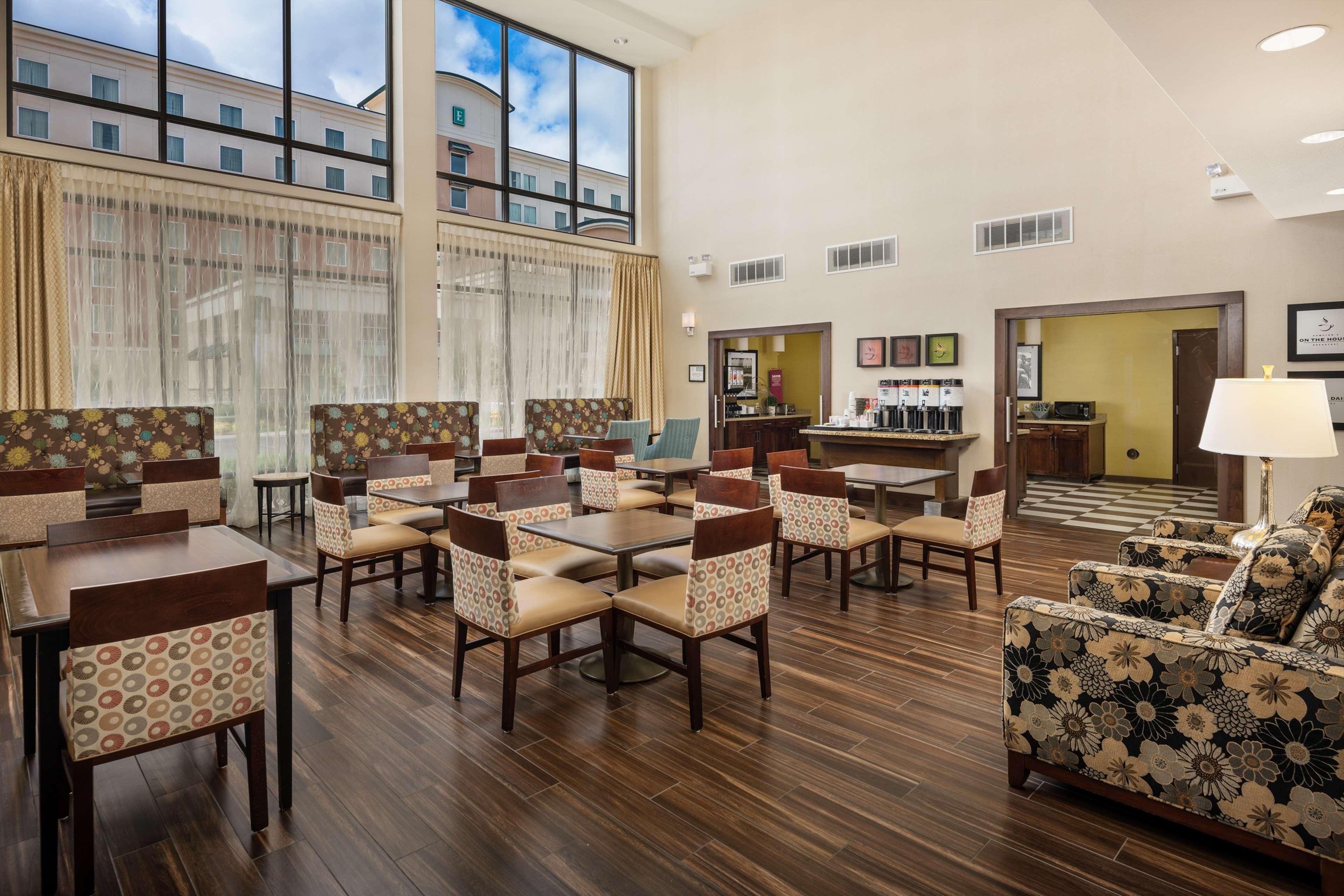 Hampton Inn & Suites Portland/Hillsboro-Evergreen Park Extérieur photo