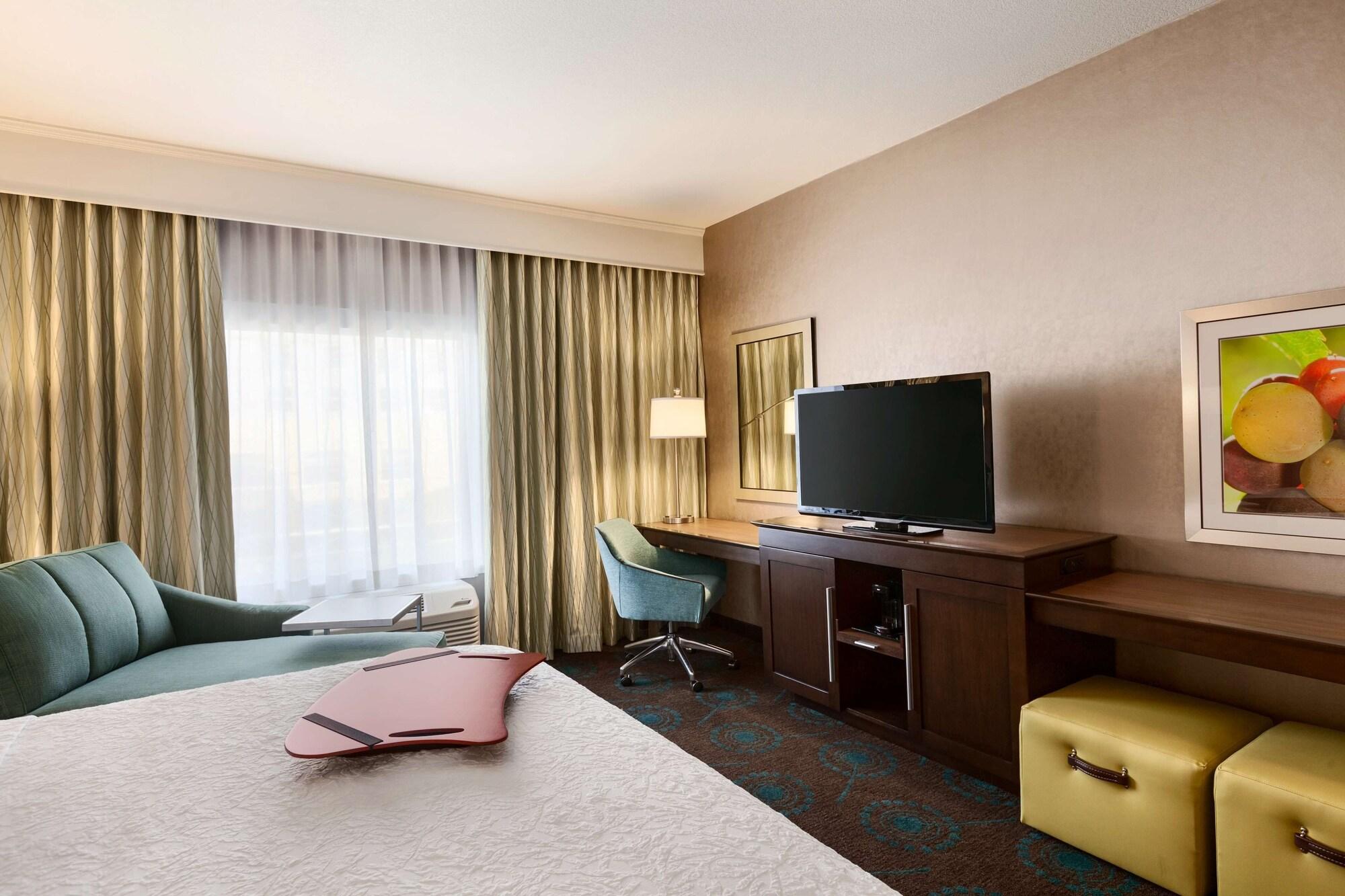 Hampton Inn & Suites Portland/Hillsboro-Evergreen Park Extérieur photo
