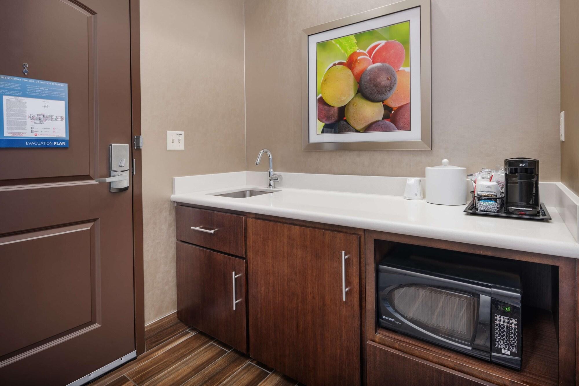 Hampton Inn & Suites Portland/Hillsboro-Evergreen Park Extérieur photo