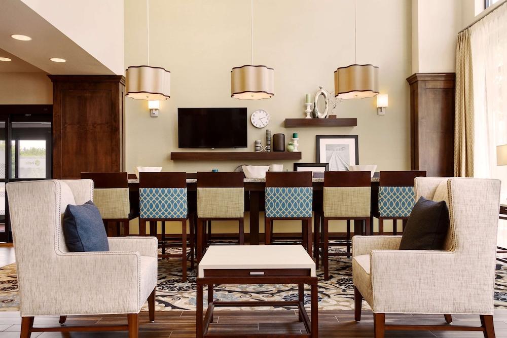 Hampton Inn & Suites Portland/Hillsboro-Evergreen Park Extérieur photo