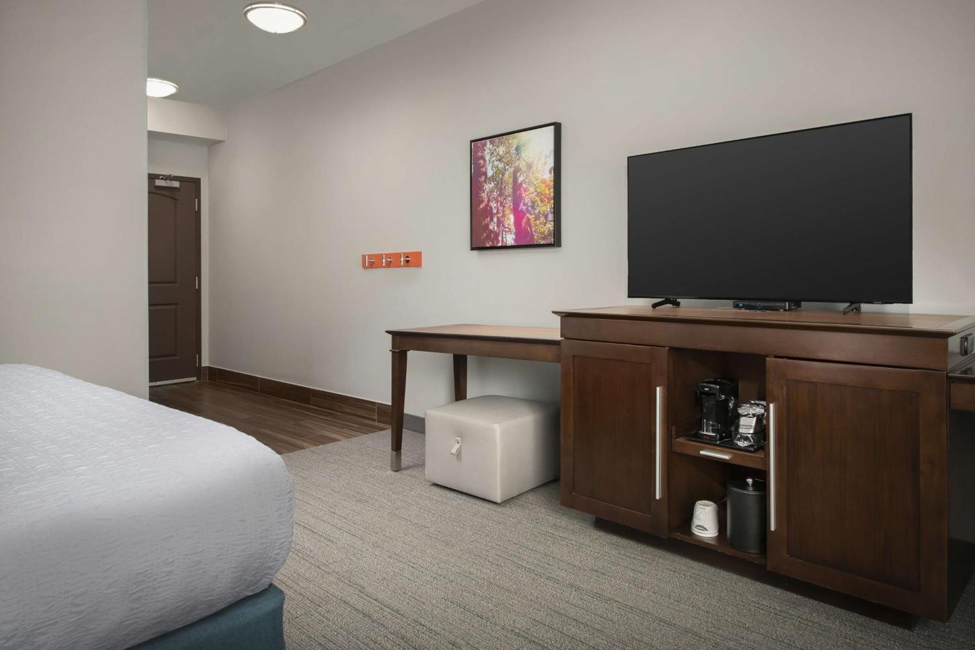 Hampton Inn & Suites Portland/Hillsboro-Evergreen Park Extérieur photo