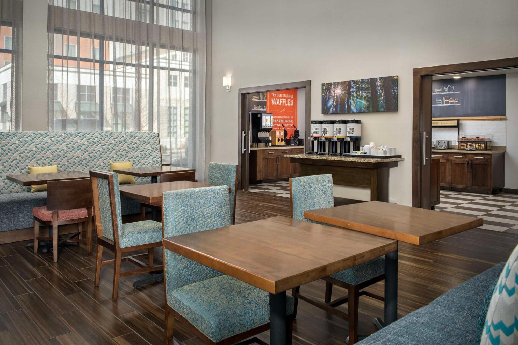 Hampton Inn & Suites Portland/Hillsboro-Evergreen Park Extérieur photo