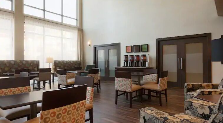 Hampton Inn & Suites Portland/Hillsboro-Evergreen Park Extérieur photo