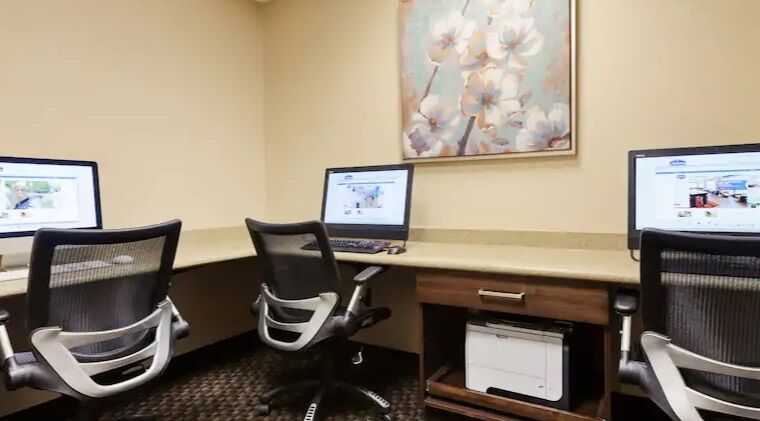Hampton Inn & Suites Portland/Hillsboro-Evergreen Park Extérieur photo